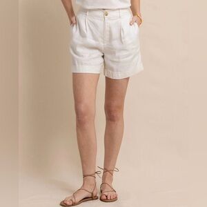 NWT Southern Tide “Jacey Twill” Shorts in Sand White